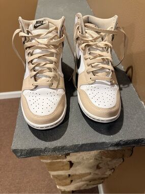 Nike High Sneakers